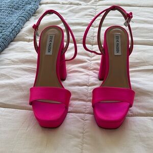 Steve Madden Fuchsia Strappy Heels